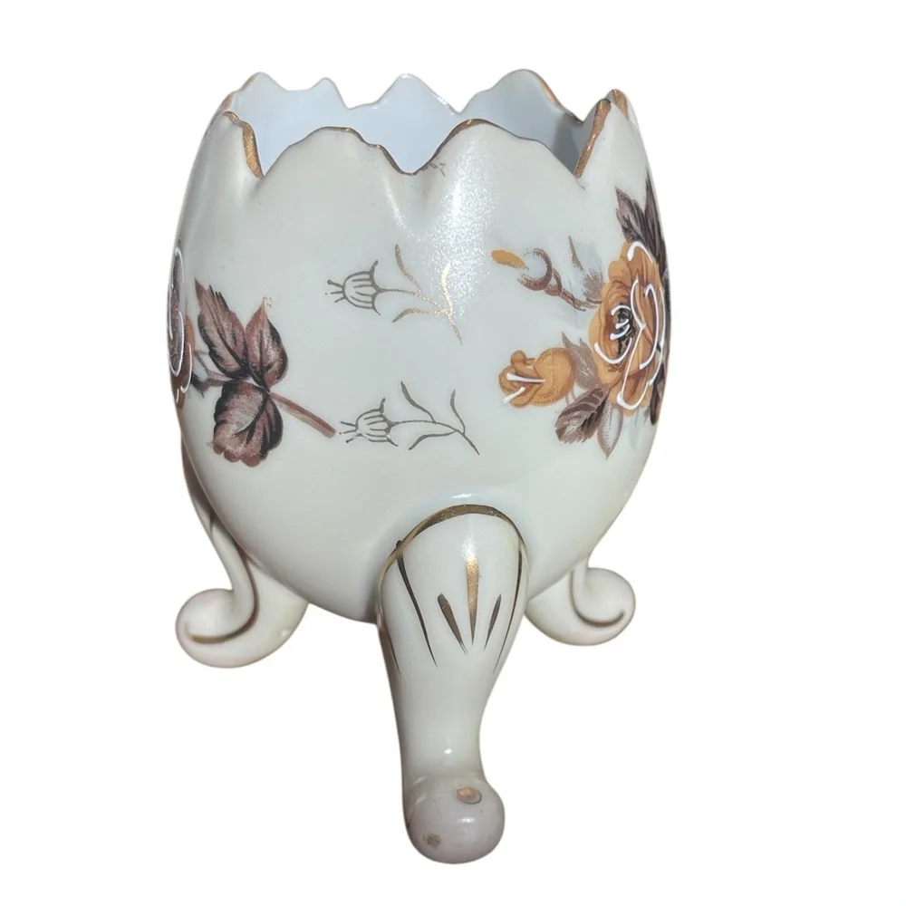 Vintage Napco Hand-Painted Floral Cracked Egg Ceramic Three-Footed Vase - Picture 3 of 7